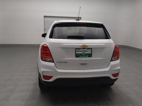 Used 2020 Chevrolet Trax LS w/ Tint and Cruise Package AWD/4WD image 6