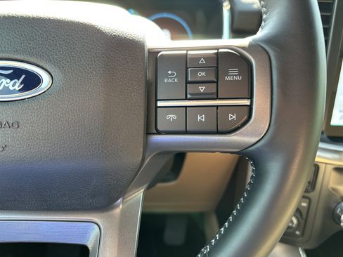 Used 2021 Ford F150 Lariat image 18