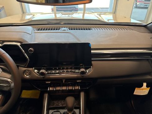 New 2026 GMC Canyon Elevation w/ Convenience Package image 33