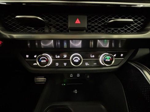 Certified 2025 Acura ADX A-Spec image 23