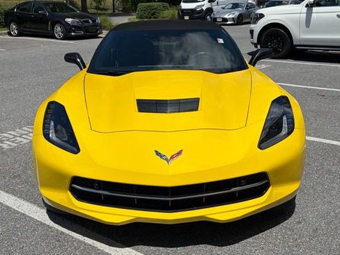 Used 2017 Chevrolet Corvette Stingray Convertible RWD image 11