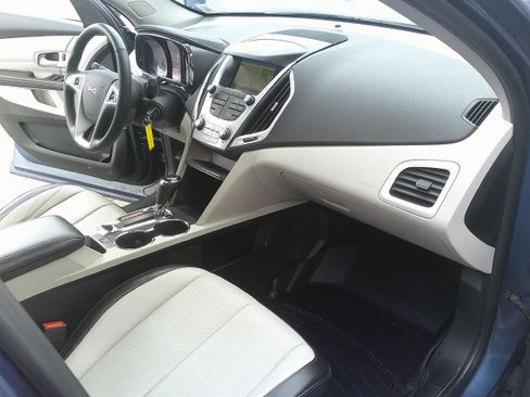 Used 2016 GMC Terrain SLT w/ Open Road Package AWD/4WD image 34