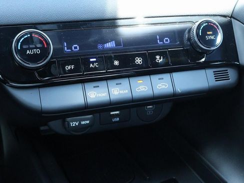 New 2025 Hyundai Elantra Sport image 12