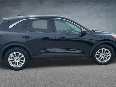 Used 2022 Ford Escape SE FWD image 12