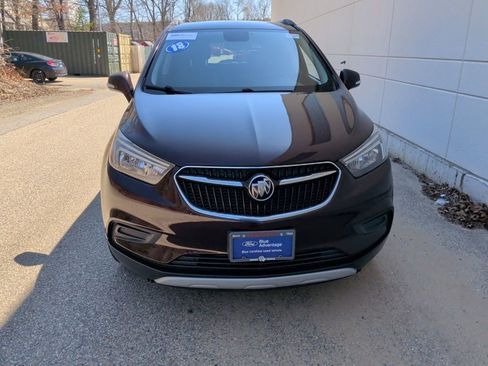 Used 2018 Buick Encore Preferred image 3