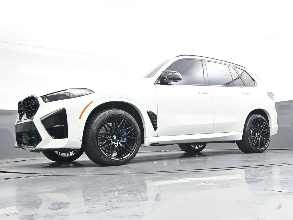 Used 2025 BMW X5 M Competition w/ Executive Package AWD/4WD image 38