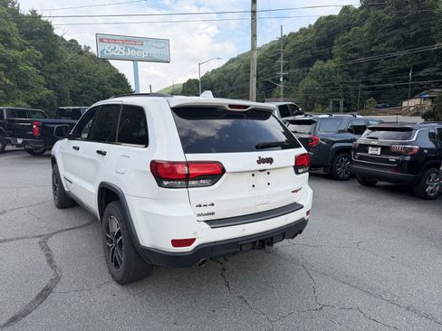 Used 2020 Jeep Grand Cherokee Trailhawk AWD/4WD image 6