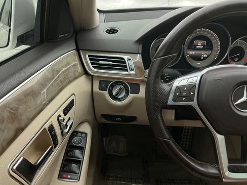 Used 2015 Mercedes-Benz E 350 4MATIC Sedan w/ Premium 1 Package image 31