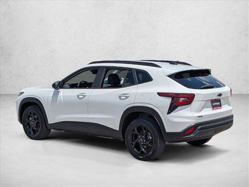 New 2026 Chevrolet Trax LT w/ Driver Confidence Package FWD image 7