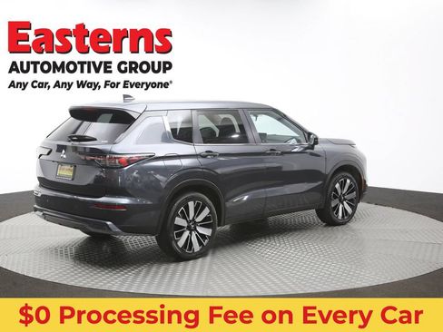 Used 2025 Mitsubishi Outlander SE AWD/4WD image 41
