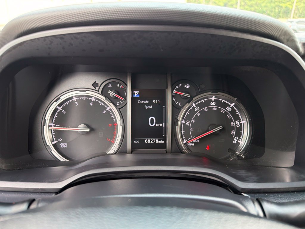Used 2024 Toyota 4Runner TRD Off-Road Premium w/ Off Road Premium Plus Package AWD/4WD image 10