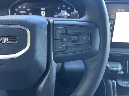 Used 2024 GMC Sierra 1500 AT4X image 17