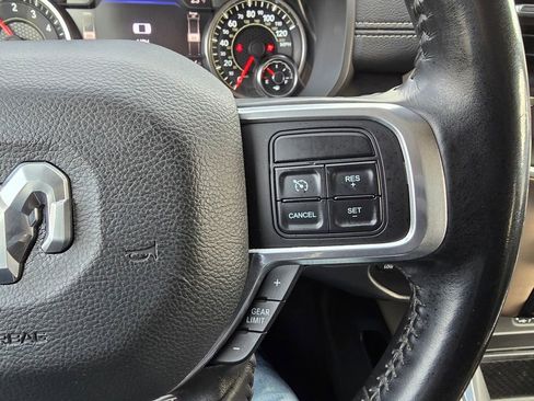 Used 2022 RAM 2500 Laramie AWD/4WD image 16