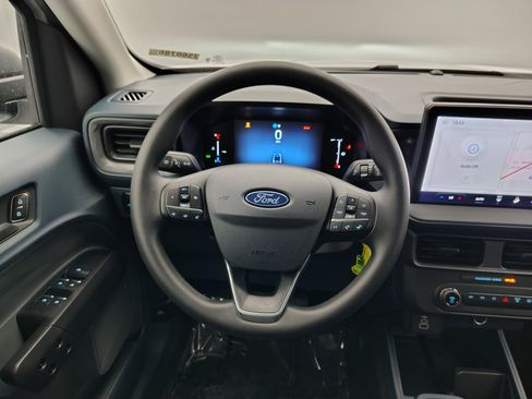 New 2025 Ford Maverick XL w/ Equipment Group 102A image 28