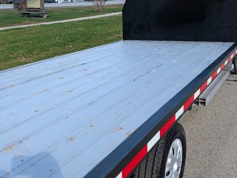 Used 2023 Ford E-Transit image 37