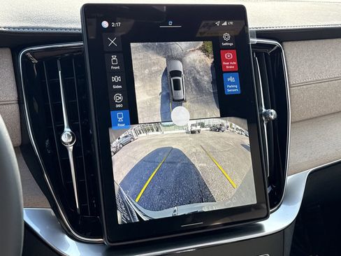 New 2026 Volvo XC90 B6 Ultra w/ Protection Package Premier image 27