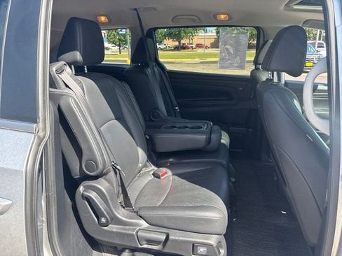 Used 2025 Honda Odyssey EX-L image 17