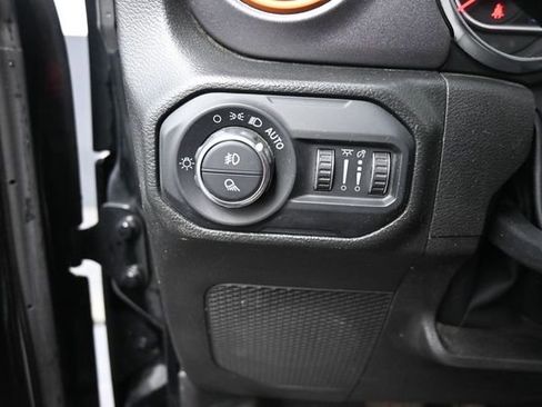 Used 2022 Jeep Gladiator Mojave w/ LED Lighting Group AWD/4WD image 18