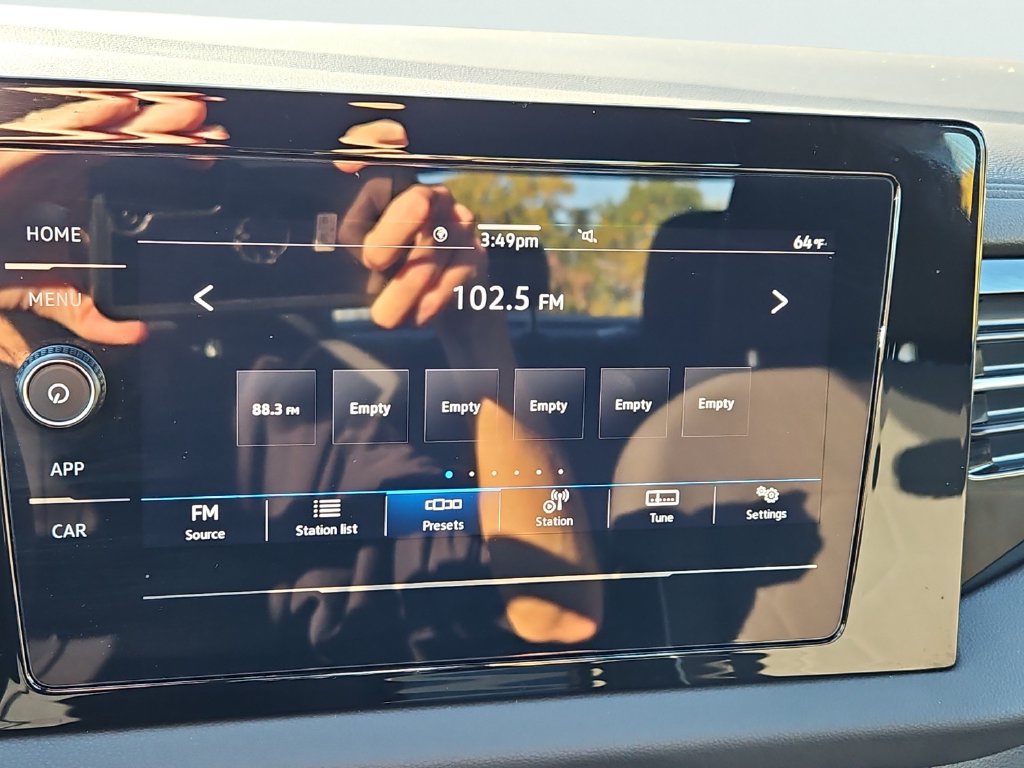 Certified 2025 Volkswagen Jetta Sport FWD image 23