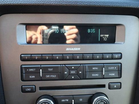 Used 2010 Ford Mustang Convertible image 32