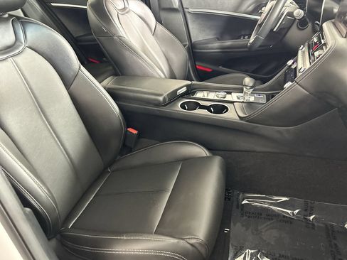 Used 2026 Genesis G70 2.5T RWD image 26