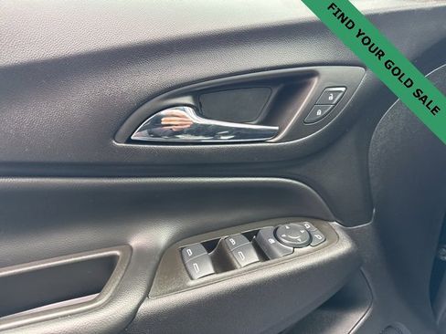 Used 2024 Chevrolet Equinox LT image 19