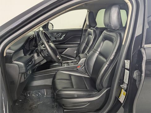 Used 2023 Lincoln Corsair Standard image 11