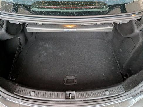 Used 2018 Mercedes-Benz E 300 image 6