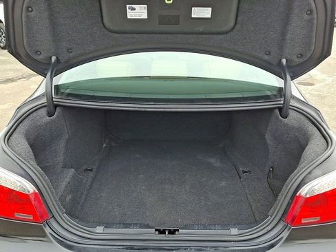 Used 2010 BMW 528i xDrive Sedan image 31