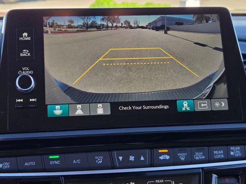 Used 2025 Honda Odyssey Elite image 20