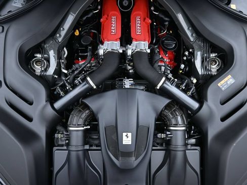 Used 2020 Ferrari Portofino RWD image 33