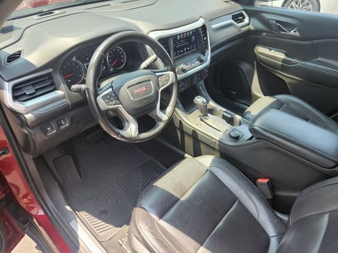 Used 2018 GMC Acadia SLT w/ LPO, Black Accent Package AWD/4WD image 4