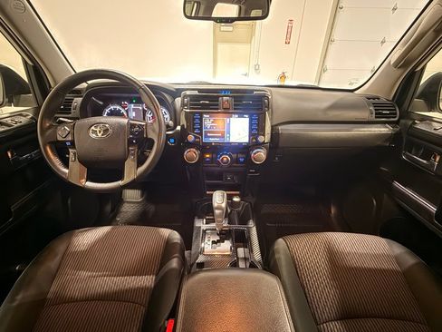 Used 2023 Toyota 4Runner TRD Off-Road AWD/4WD image 28
