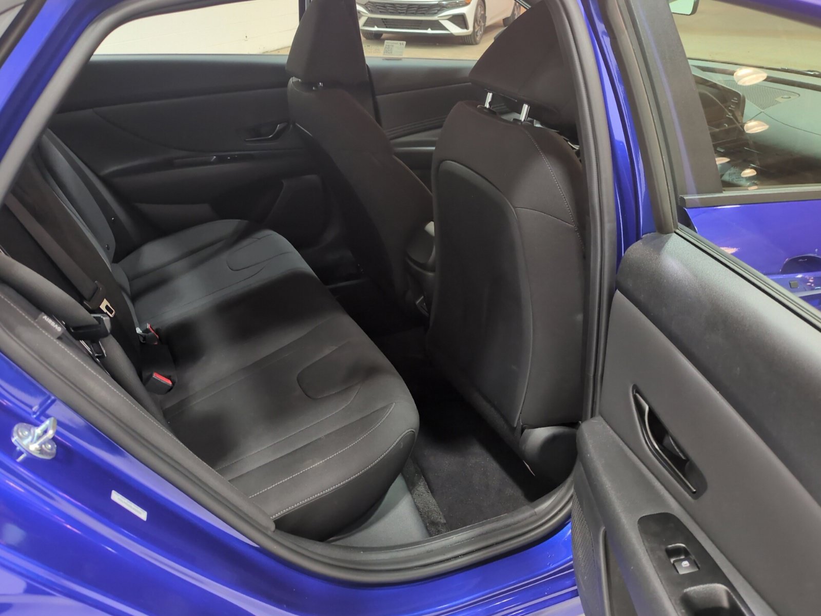 Used 2025 Hyundai Elantra Sport FWD image 11