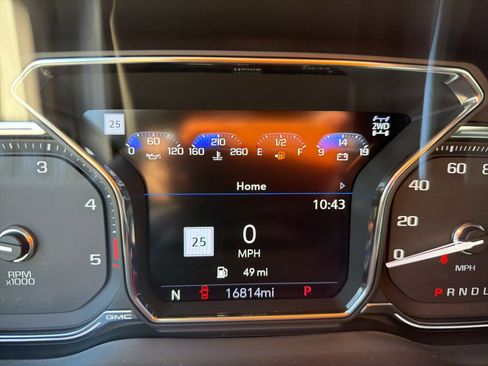 Used 2023 GMC Sierra 2500 Denali image 2