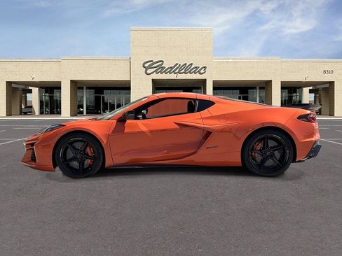 Used 2025 Chevrolet Corvette E-Ray w/ ZER Performance Package AWD/4WD image 8