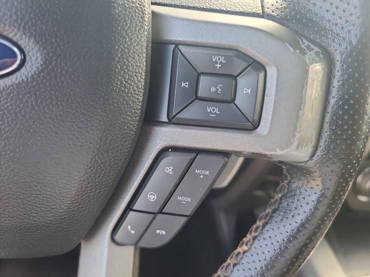 Used 2018 Ford F150 Raptor w/ Equipment Group 802A Luxury AWD/4WD image 23