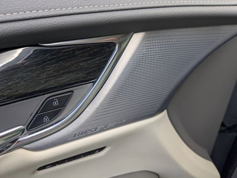 Used 2020 Cadillac XT6 Premium Luxury image 18