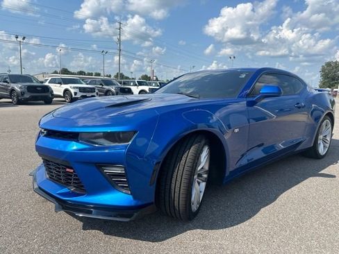 Used 2017 Chevrolet Camaro SS RWD image 23