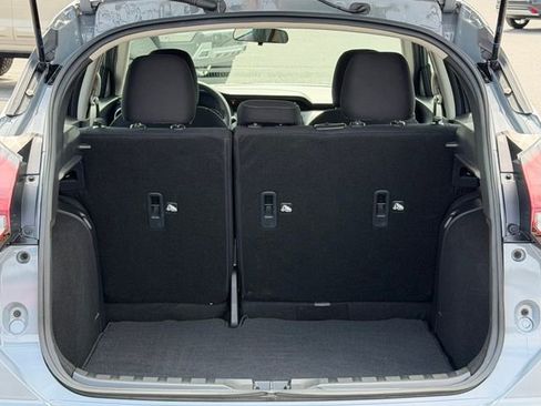 Used 2024 Nissan Kicks SV FWD image 21
