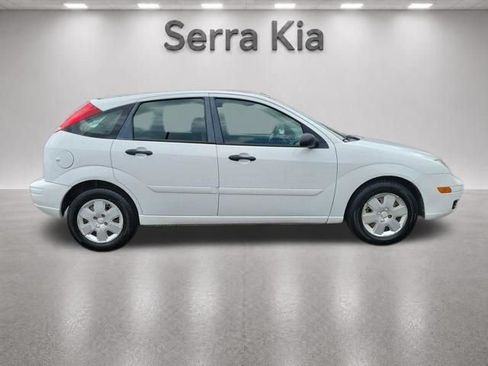 Used 2007 Ford Focus SE FWD image 7