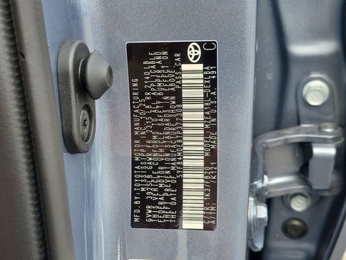 Used 2026 Toyota Corolla LE image 31