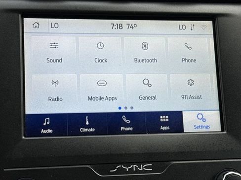 Used 2020 Ford Fusion SE FWD image 24