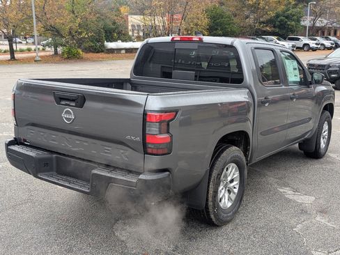 New 2026 Nissan Frontier S image 7
