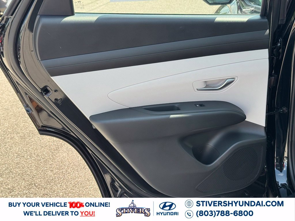 New 2026 Hyundai Tucson SE w/ Tow & Go Package FWD image 19