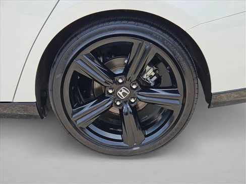 Used 2024 Honda Accord Sport image 22