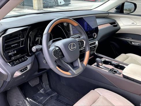 Used 2024 Lexus RX 350 Luxury w/ Convenience Package image 17