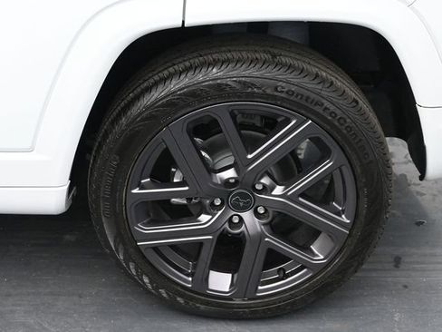 New 2025 Jeep Compass Limited w/ High Altitude Package image 43