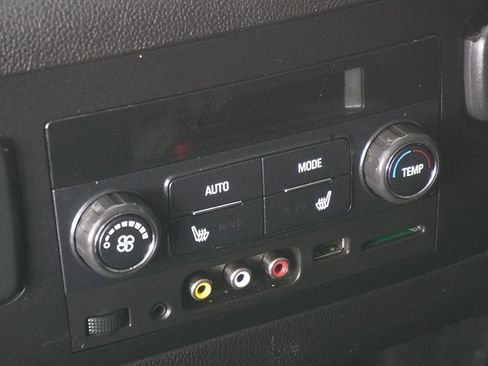 Used 2016 Chevrolet Suburban LTZ image 22