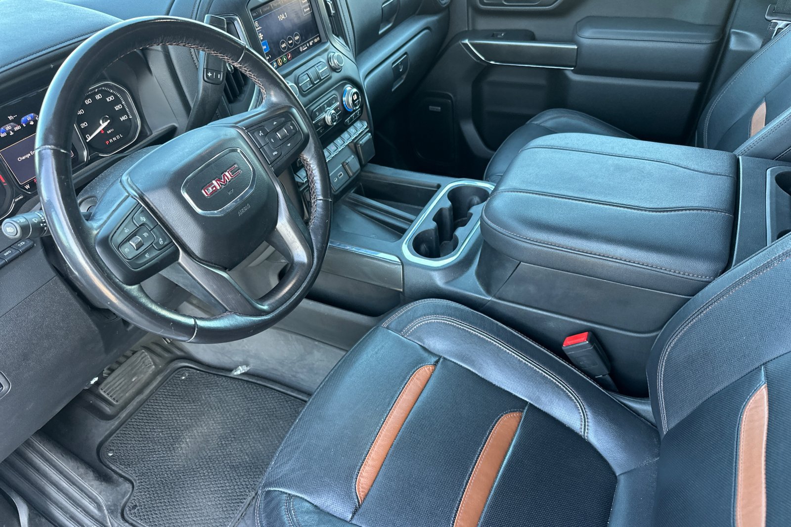 Used 2023 GMC Sierra 3500 AT4 w/ AT4 Premium Plus Package AWD/4WD image 10